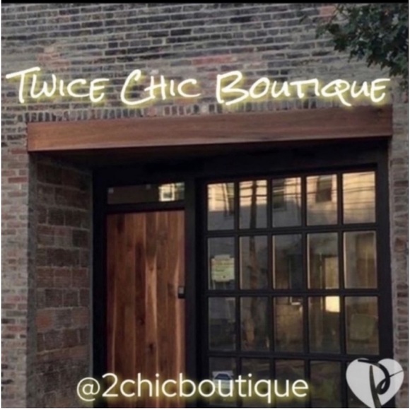 NEW•XL•Cinnamon Brown Puff Sleeved Top•NWT - Picture 10 of 14